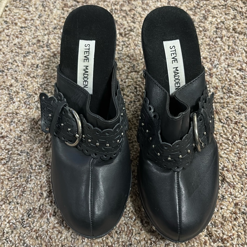 Steve Madden Black Leather Buckle Mules